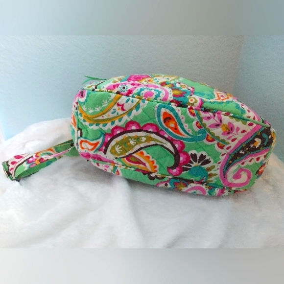 *RETIRED* Vera Bradley Crossbody Purse in Frutti Tutti Green and Pink Paisley - Picture 7 of 16
